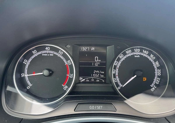 Skoda Fabia cena 45900 przebieg: 115508, rok produkcji 2019 z Kobylin małe 301